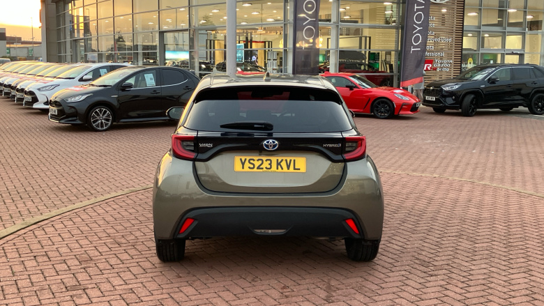 Toyota Yaris 1.5 Hybrid Design 5dr CVT Hybrid Hatchback